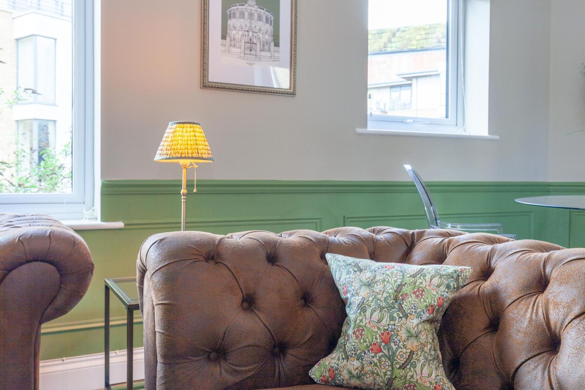 A Gem Nestled In The Heart Of Oxford With Parking! Apartment ภายนอก รูปภาพ