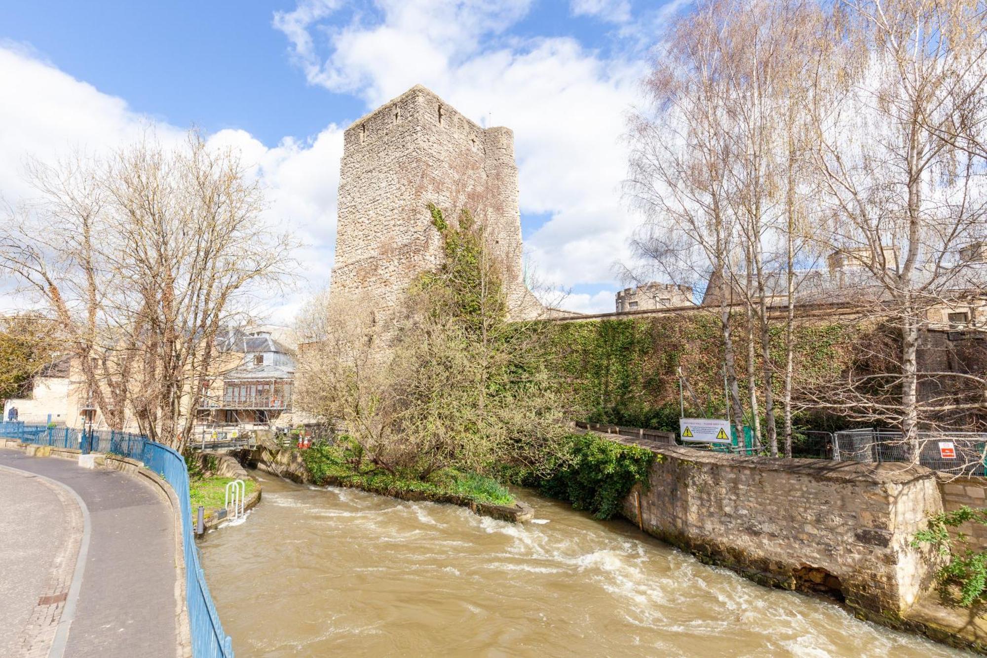 A Gem Nestled In The Heart Of Oxford With Parking! Apartment ภายนอก รูปภาพ