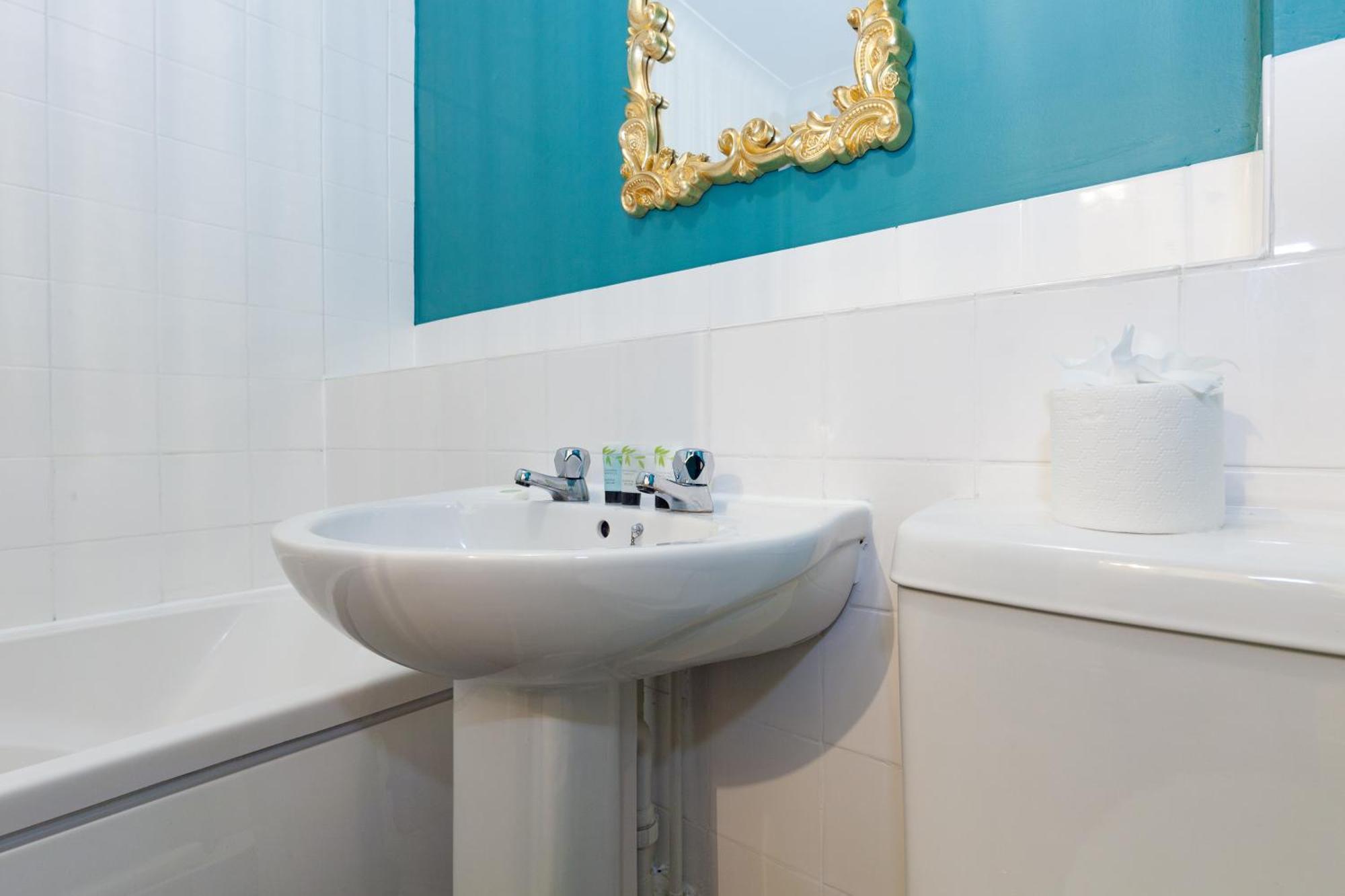 A Gem Nestled In The Heart Of Oxford With Parking! Apartment ภายนอก รูปภาพ