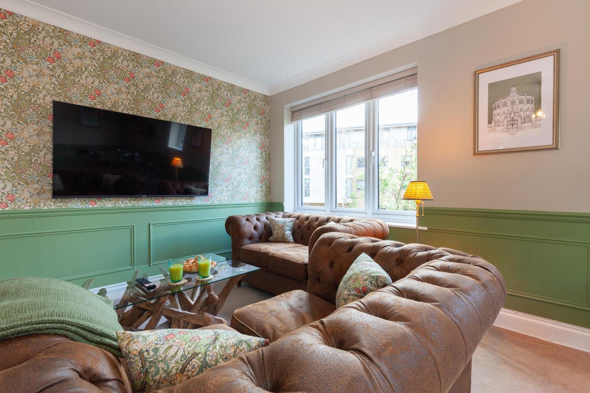 A Gem Nestled In The Heart Of Oxford With Parking! Apartment ภายนอก รูปภาพ