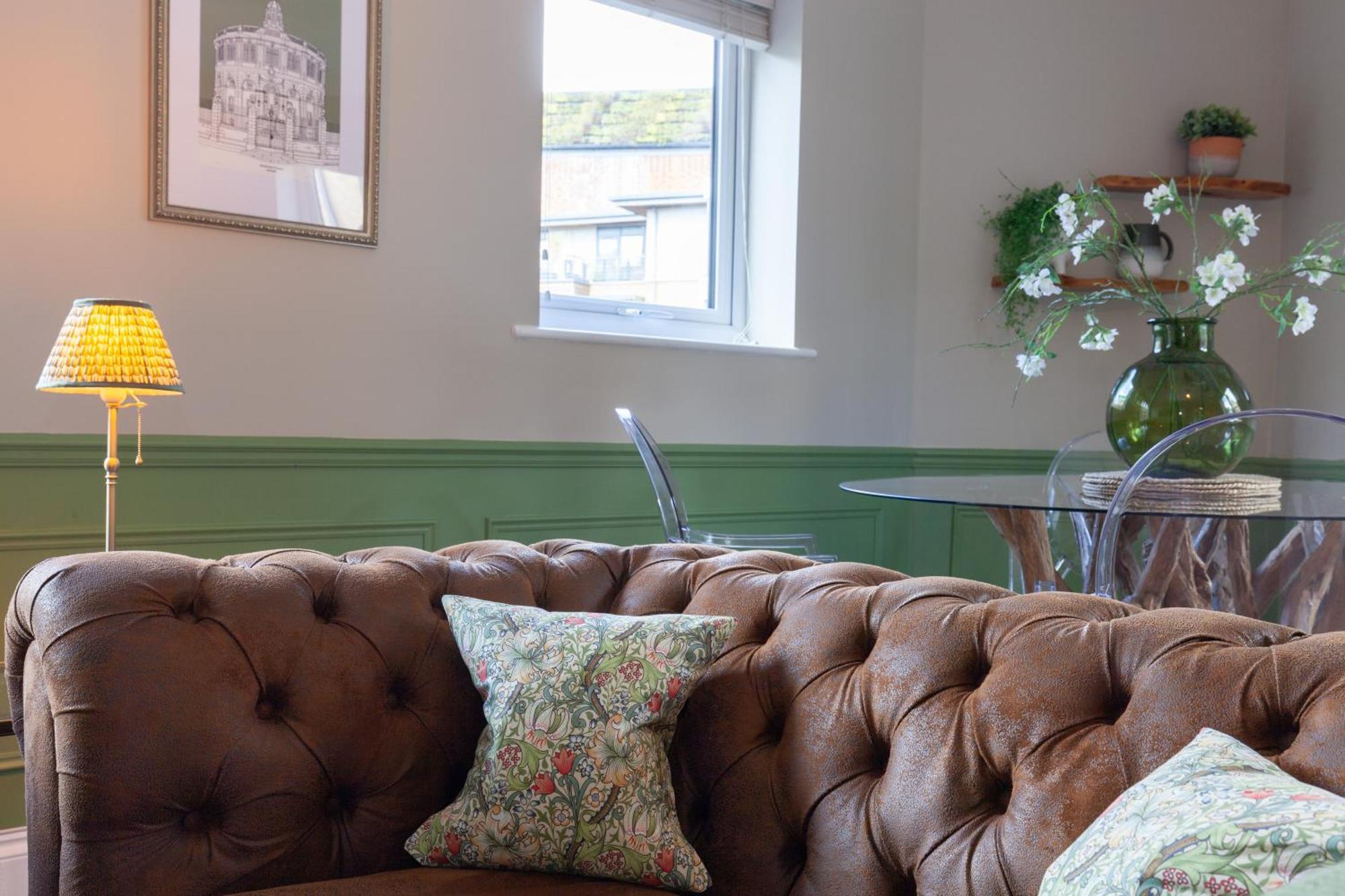 A Gem Nestled In The Heart Of Oxford With Parking! Apartment ภายนอก รูปภาพ